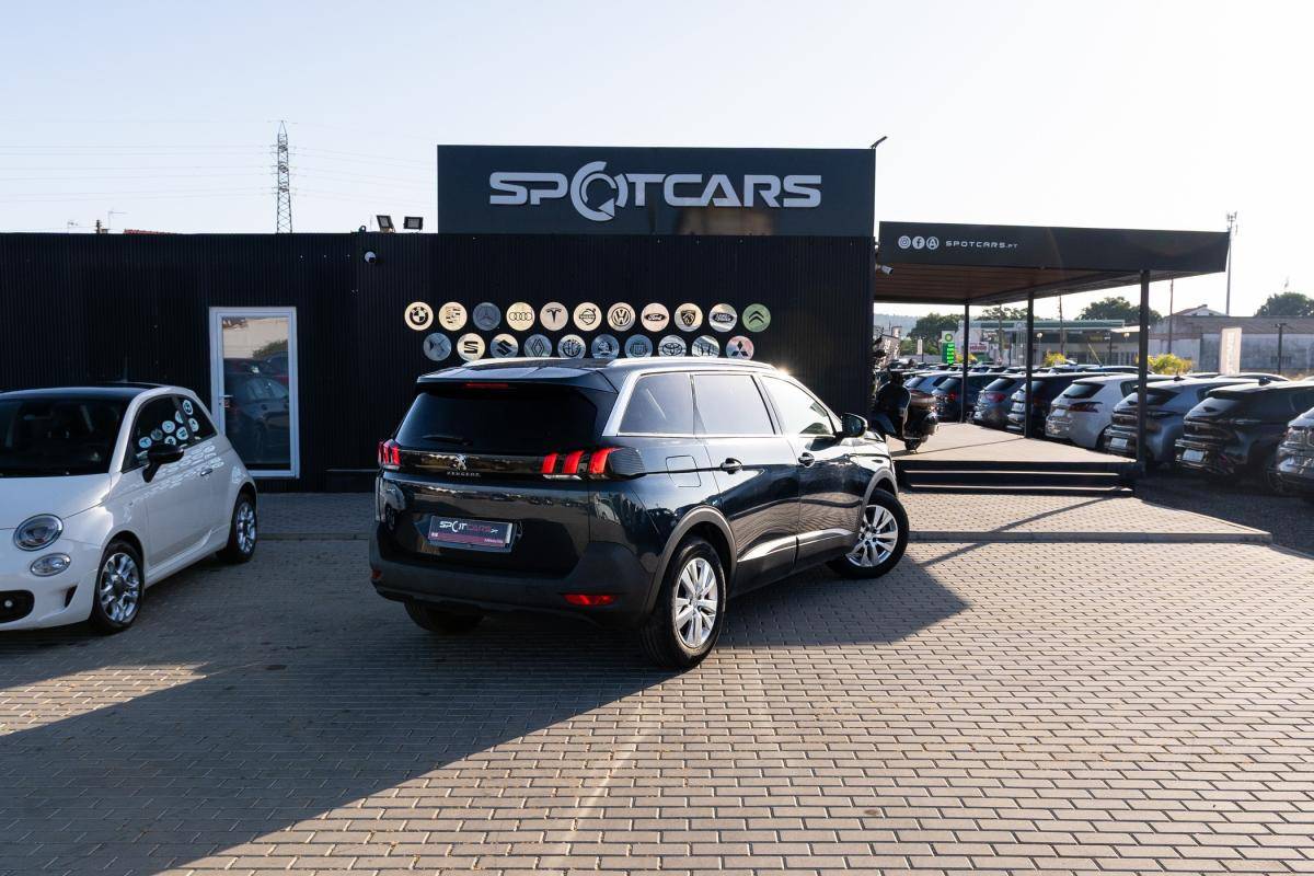 peugeot-5008-2019-diesel-1499cc