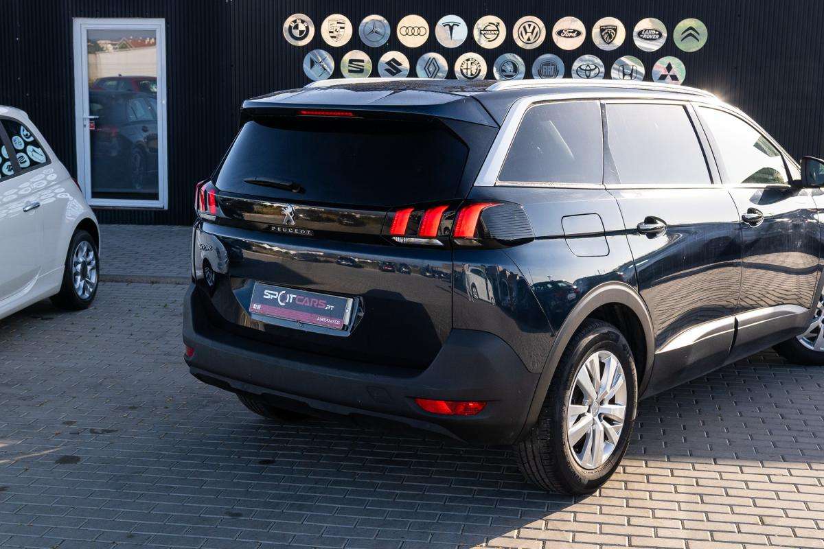 peugeot-5008-2019-diesel-1499cc