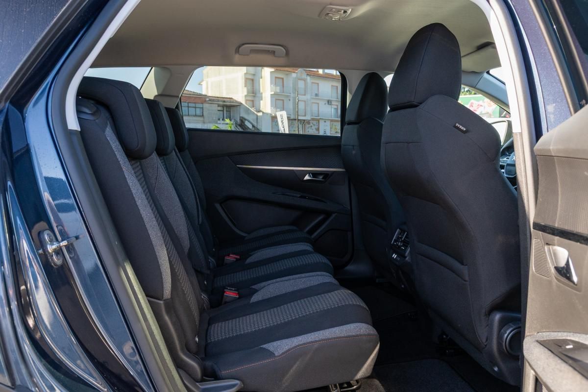 peugeot-5008-2019-diesel-1499cc