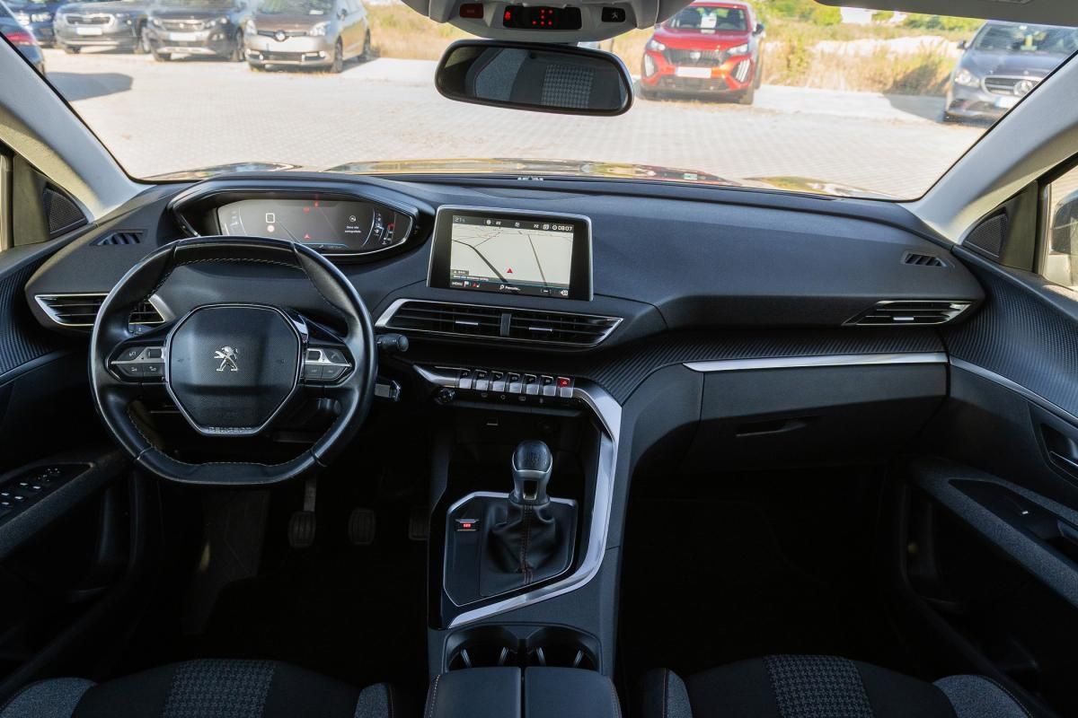 peugeot-5008-2019-diesel-1499cc