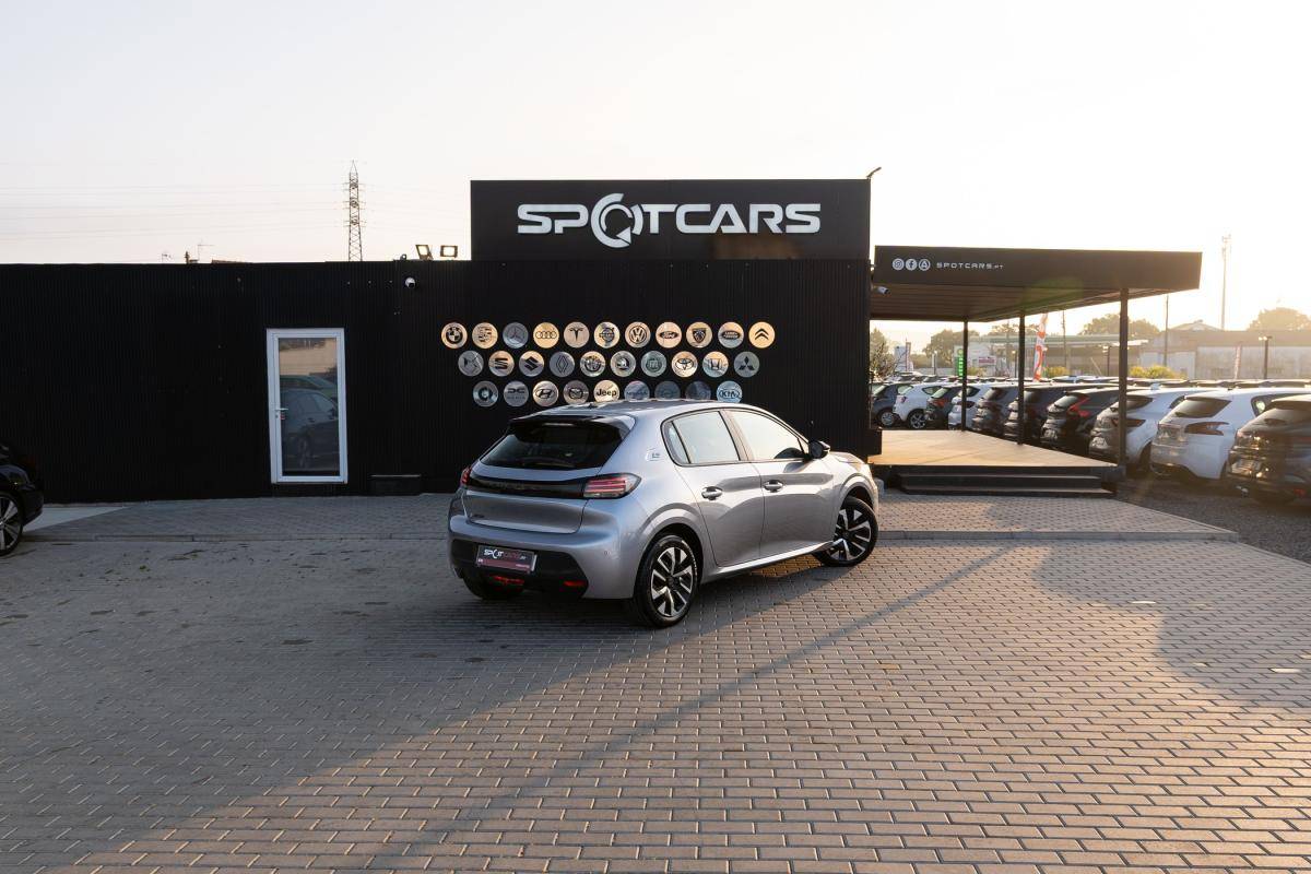 peugeot-208-2024-eletrico-500cc
