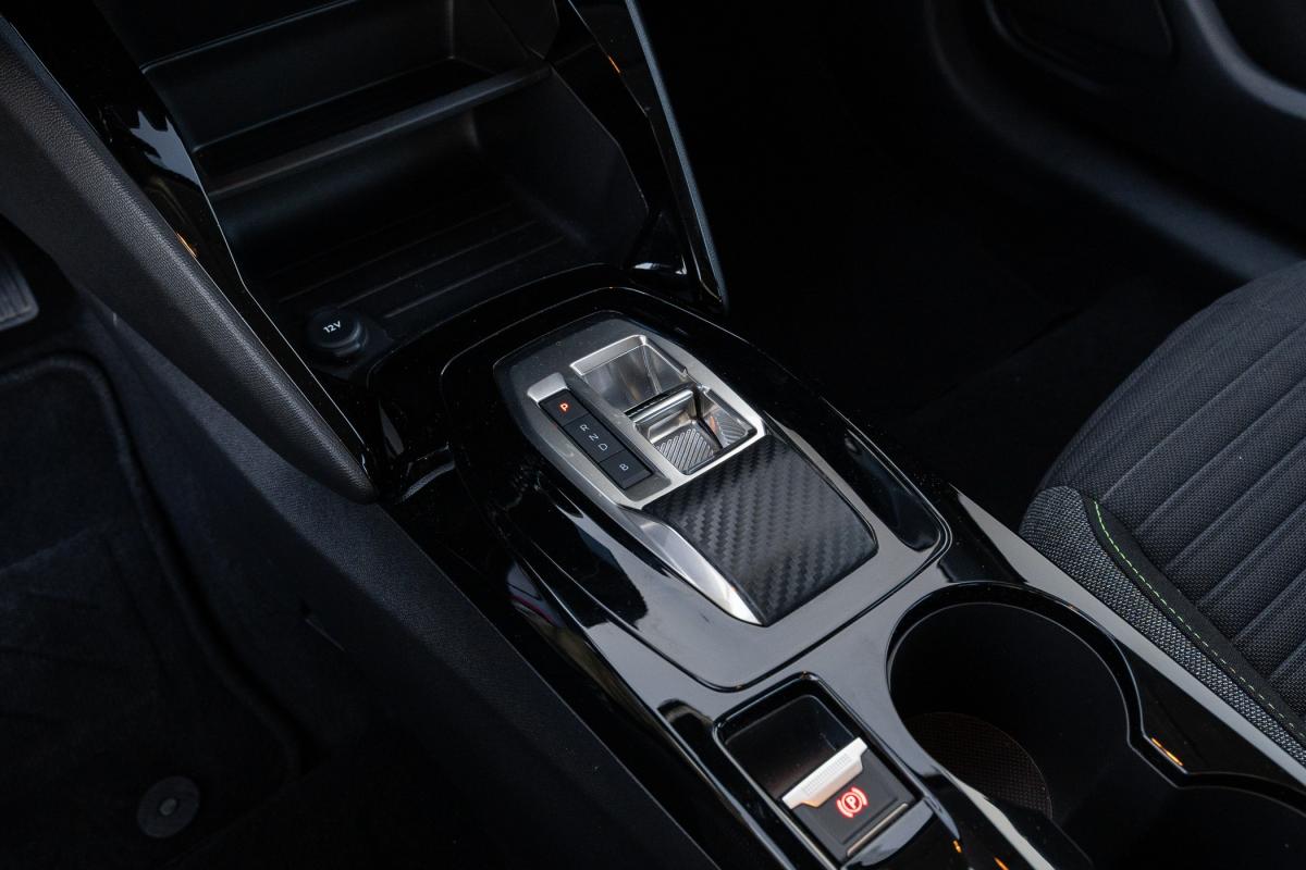peugeot-208-2024-eletrico-500cc