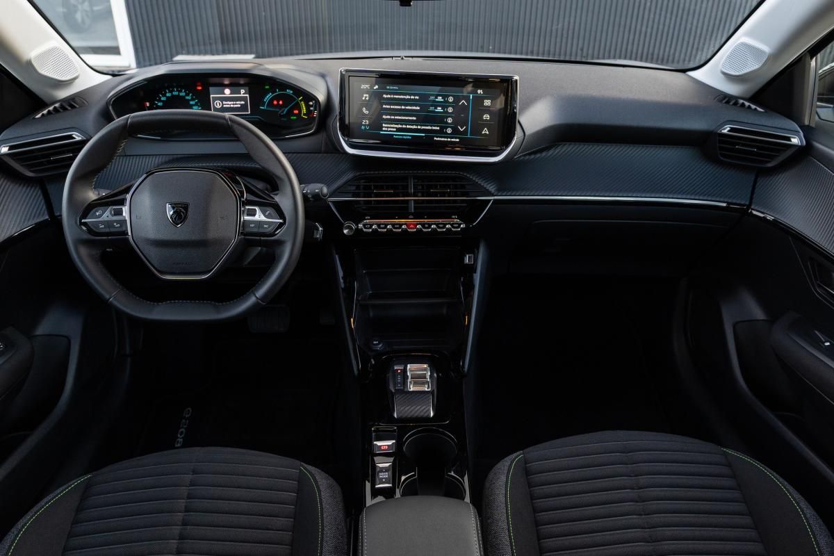 peugeot-208-2024-eletrico-500cc