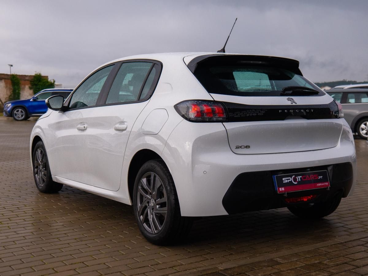 peugeot-208-2021-diesel-1499cc