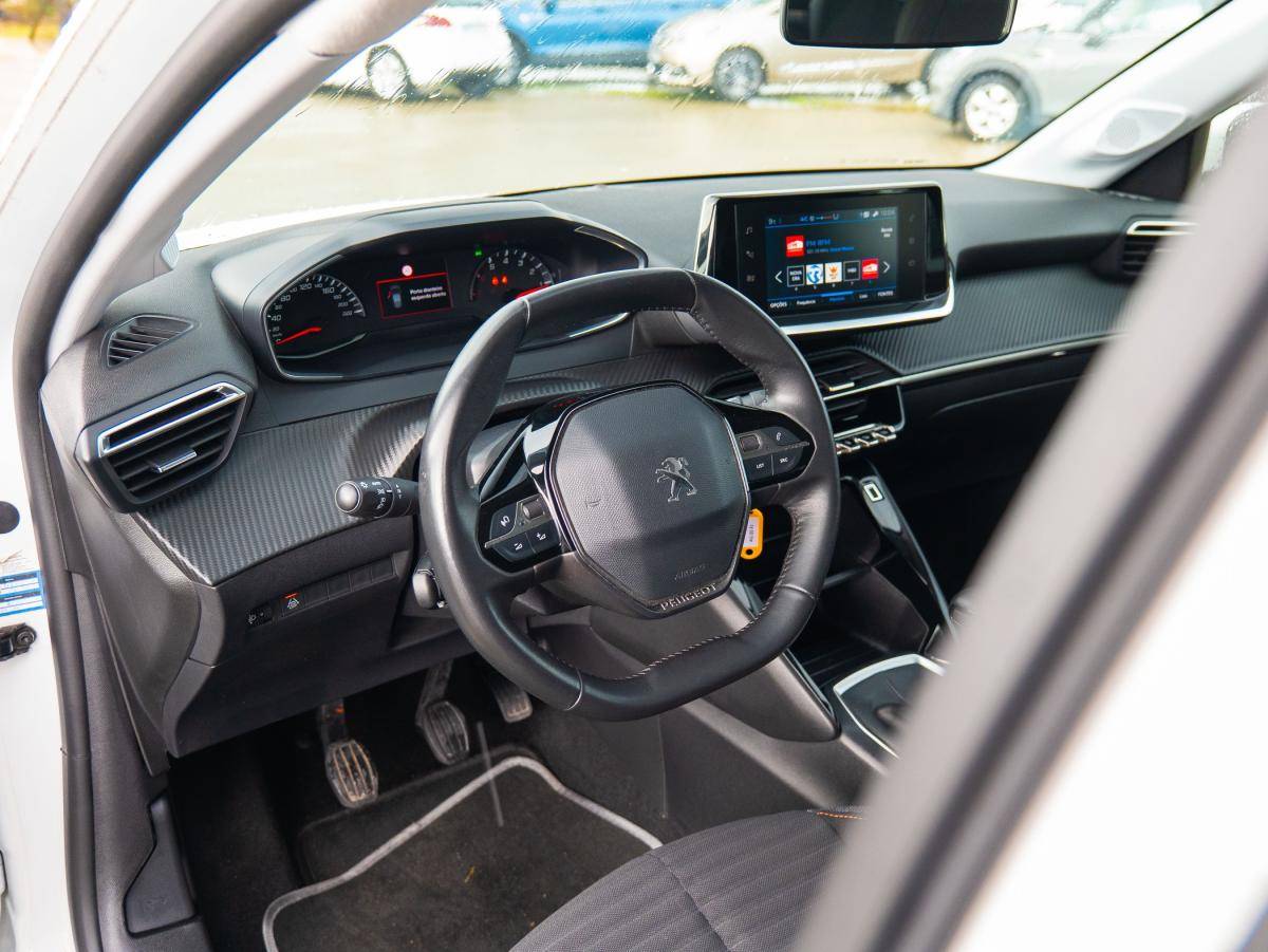 peugeot-208-2021-diesel-1499cc