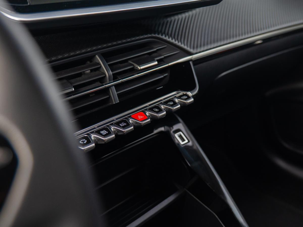 peugeot-208-2021-diesel-1499cc