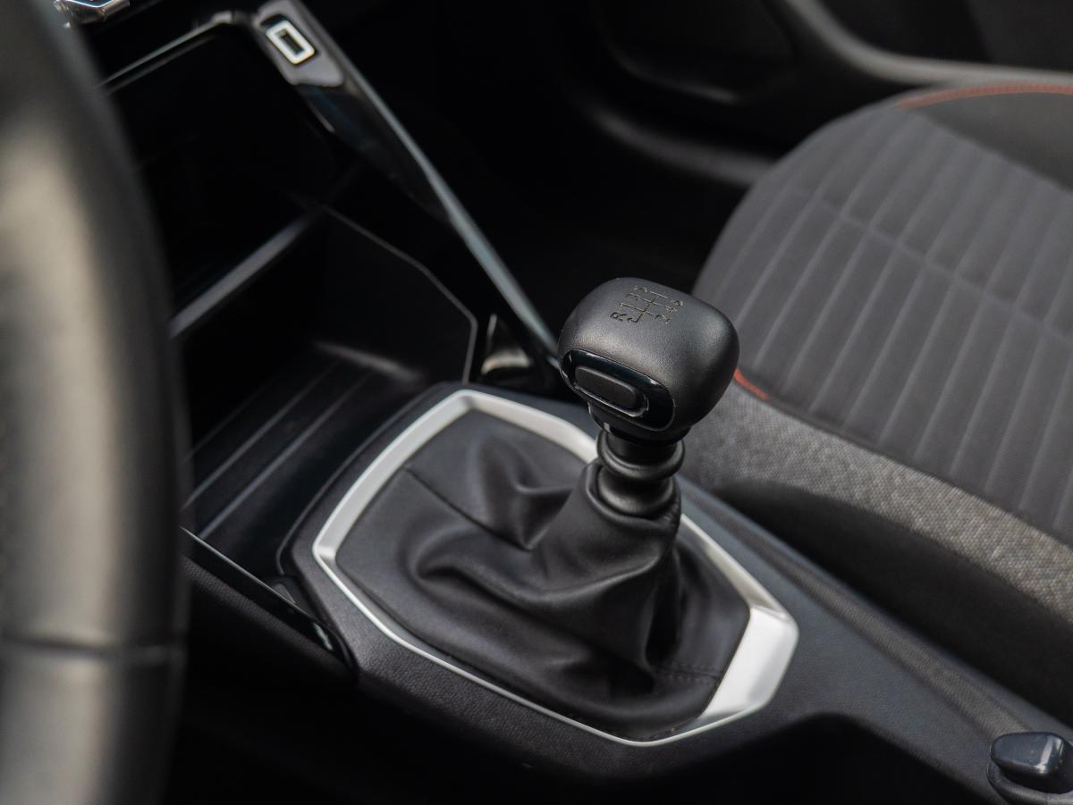 peugeot-208-2021-diesel-1499cc