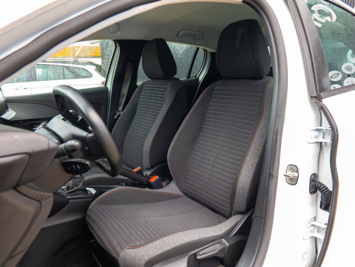 peugeot-208-2021-diesel-1499cc