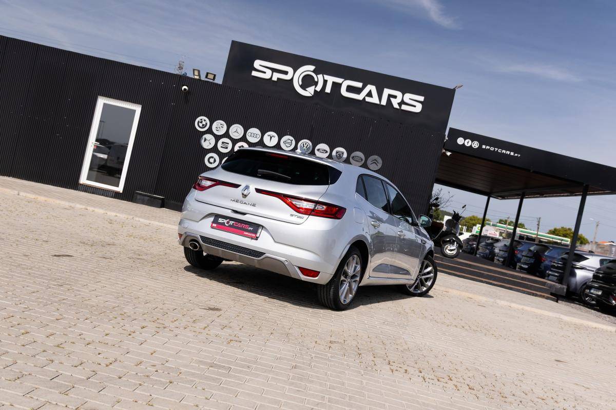 renault-megane-2019-diesel-1461cc