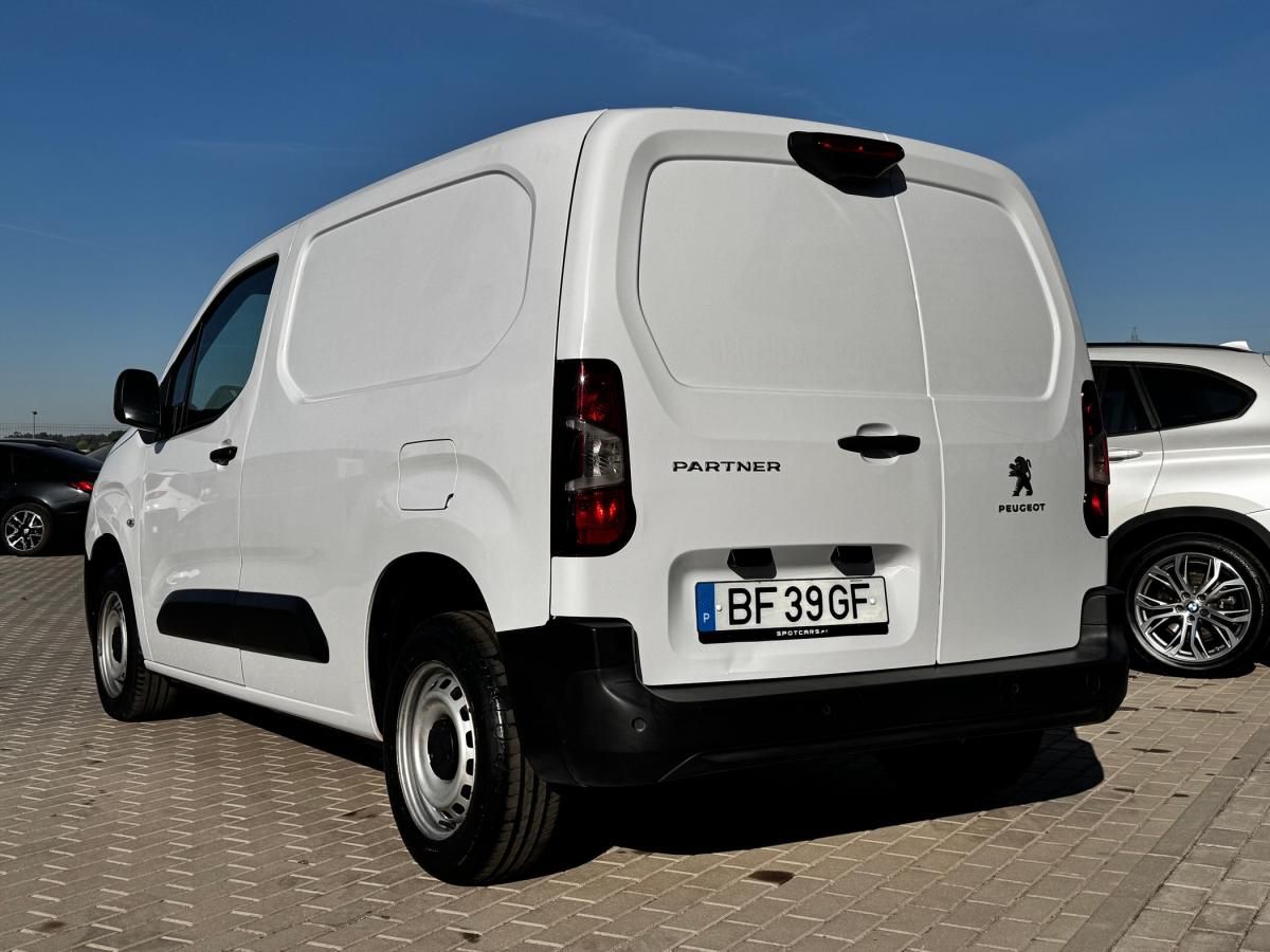 peugeot-partner-2023-diesel-1499cc