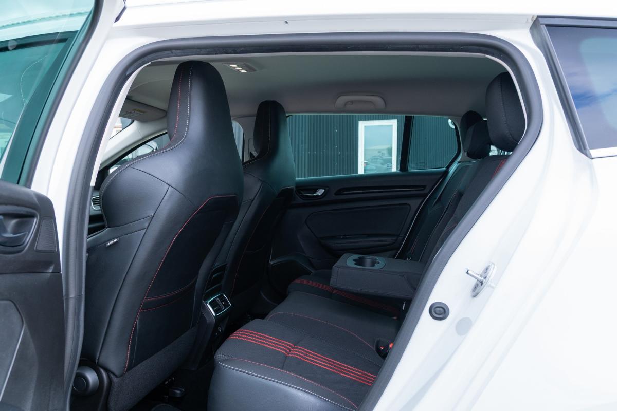 renault-megane-sport-tourer-2022-diesel-1461cc