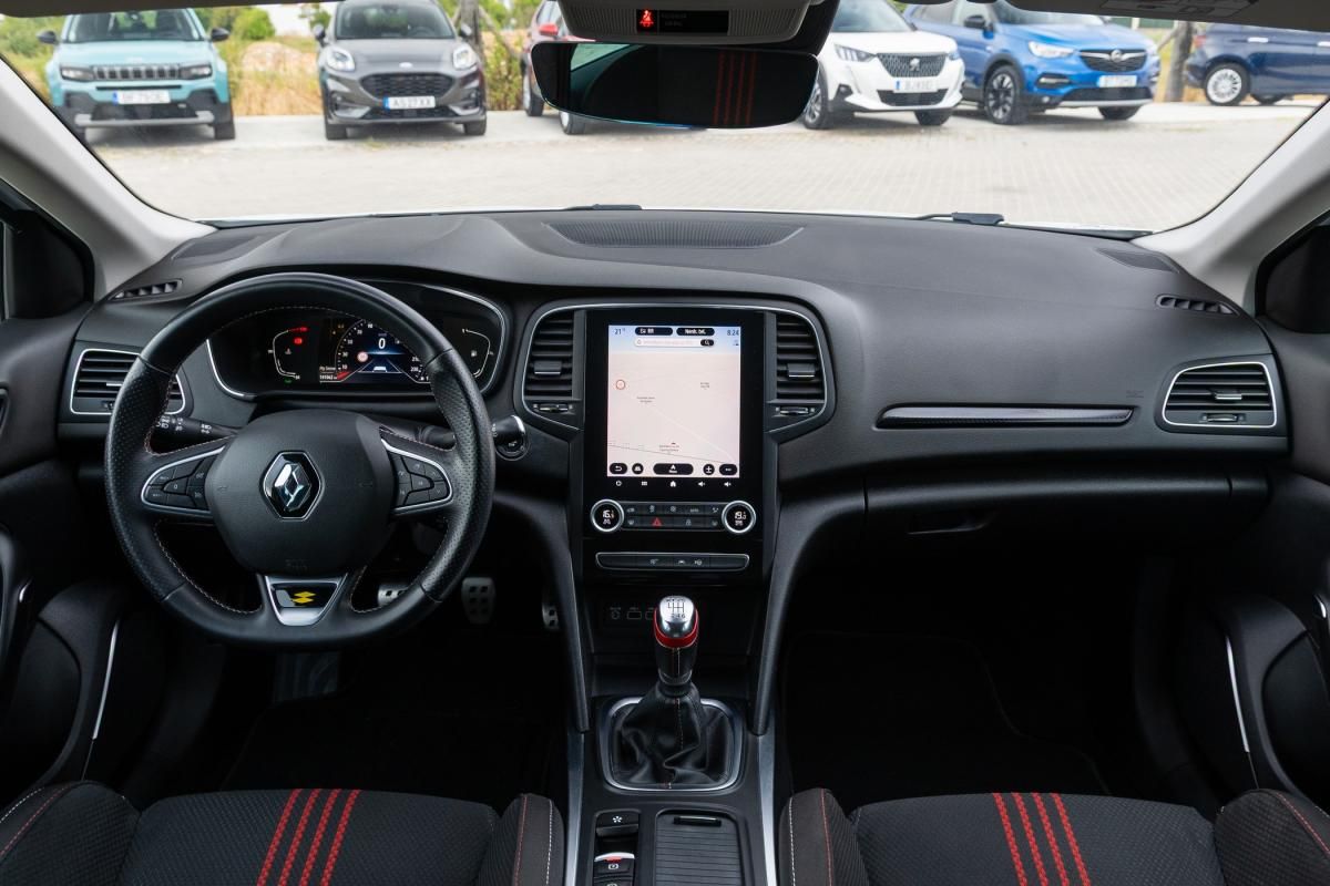 renault-megane-sport-tourer-2022-diesel-1461cc