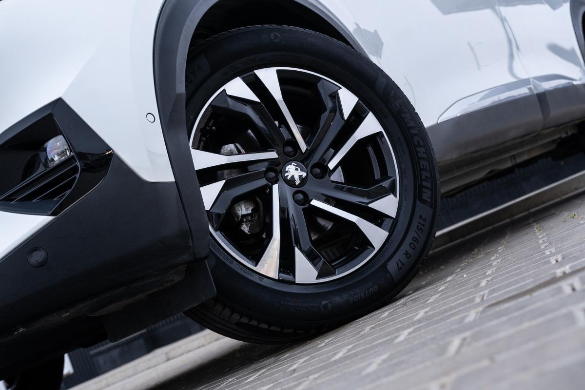 peugeot-2008-2021-gasolina-1199cc