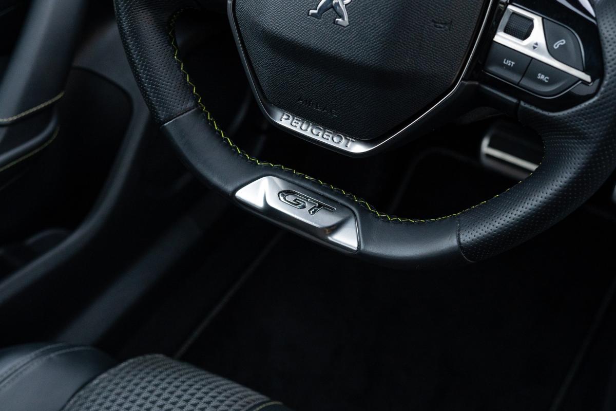 peugeot-2008-2021-gasolina-1199cc