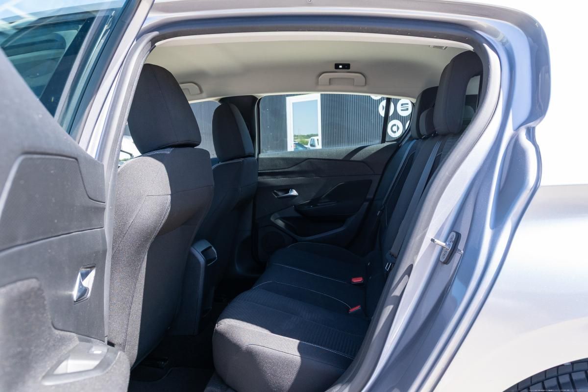 peugeot-308-2022-diesel-1499cc