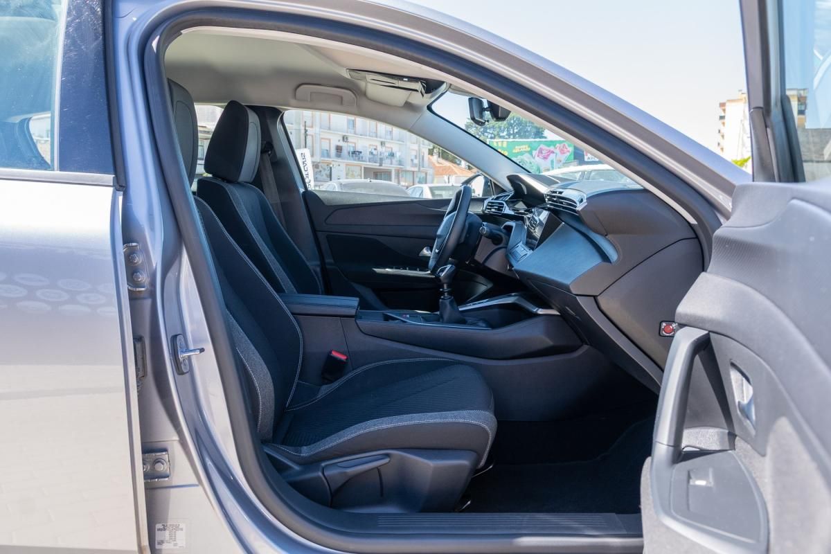 peugeot-308-2022-diesel-1499cc