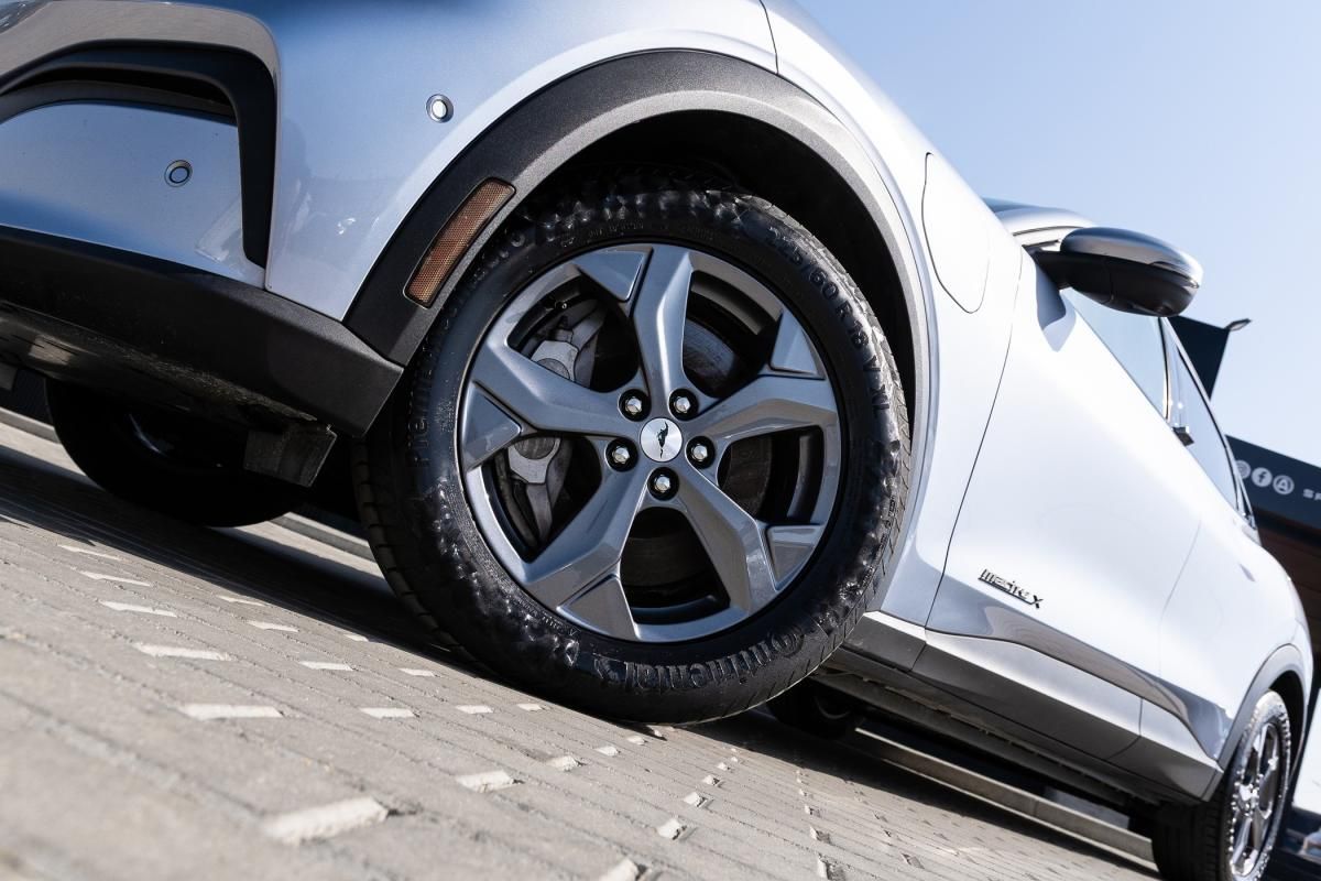 ford-mustang-2022-eletrico-500cc