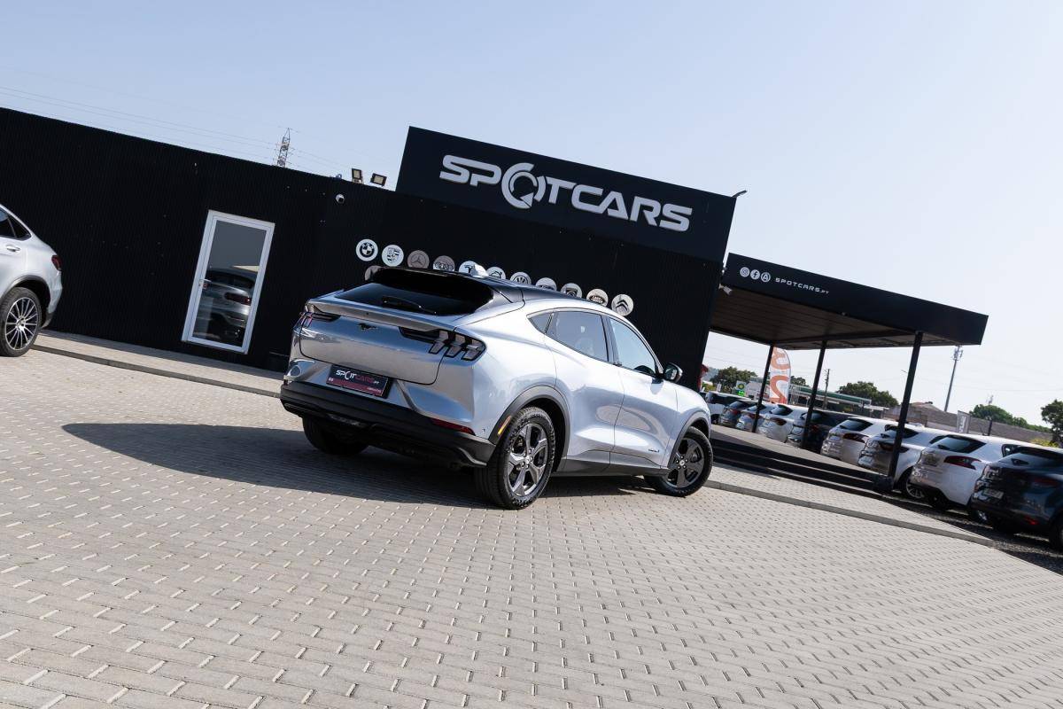 ford-mustang-2022-eletrico-500cc