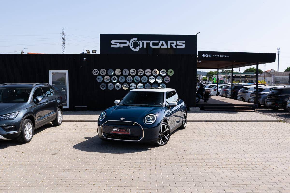 mini-cooper-2025-eletrico-500cc