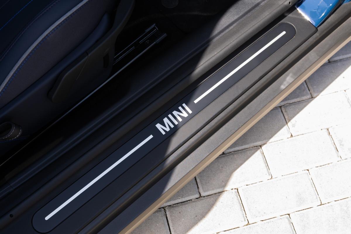 mini-cooper-2025-eletrico-500cc