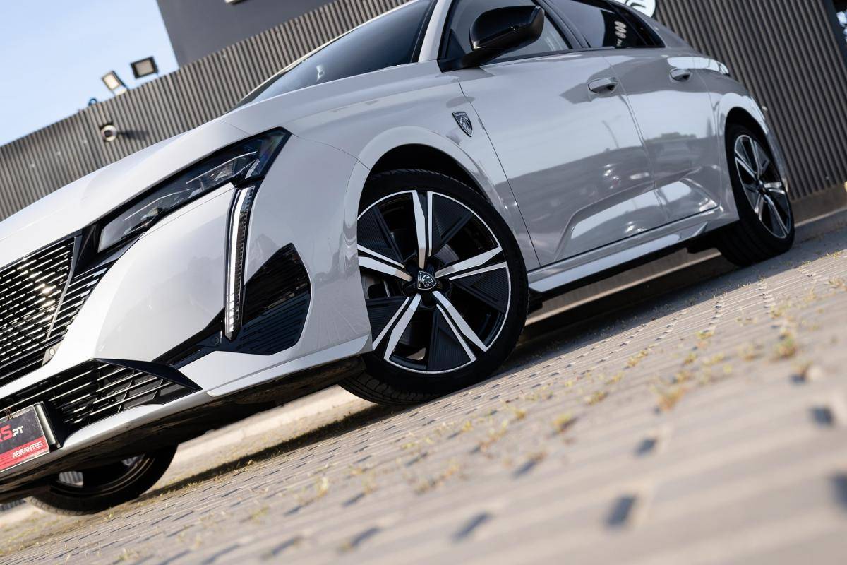 peugeot-308-2024-hibrido-a-gasolina-1598cc