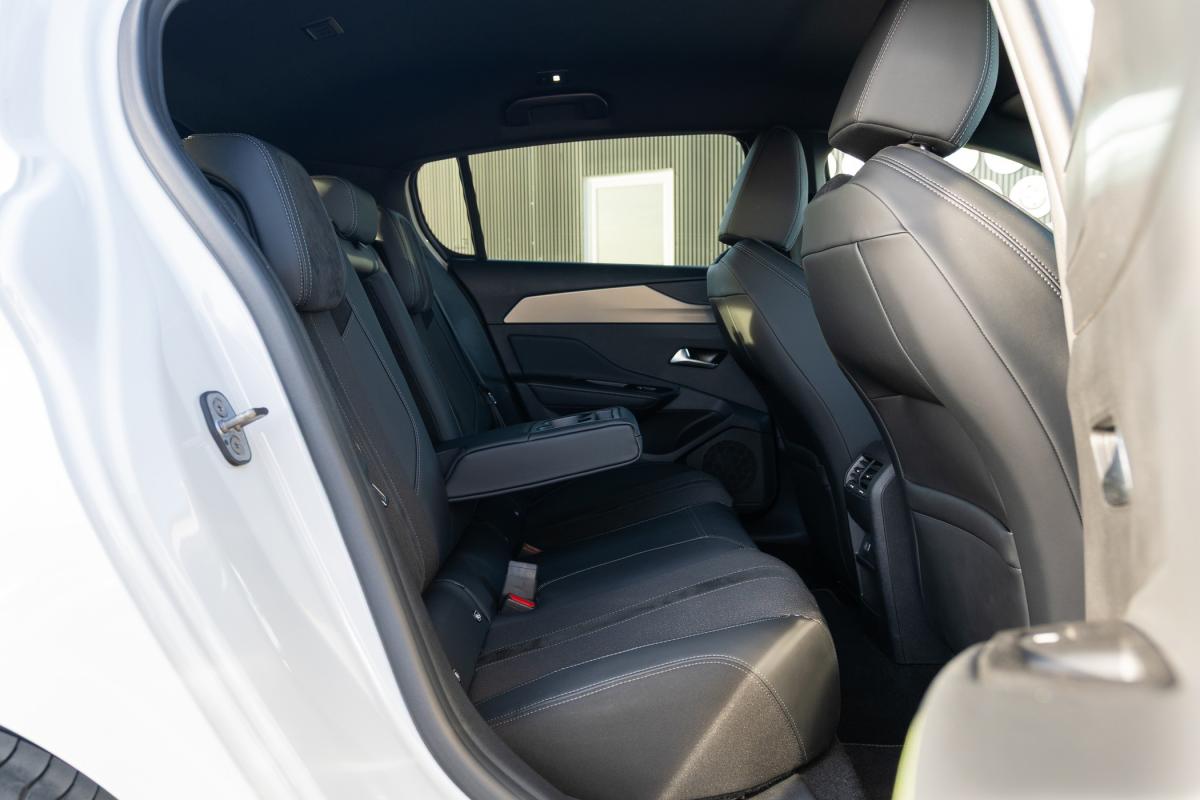 peugeot-308-2024-hibrido-a-gasolina-1598cc