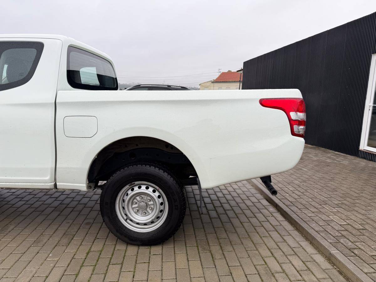 mitsubishi-l200-2019-diesel-2442cc