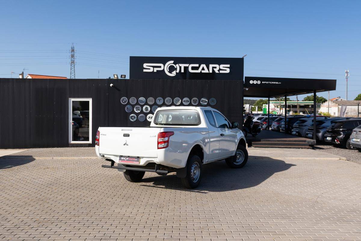 mitsubishi-l200-2019-diesel-2442cc