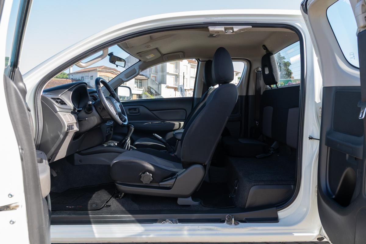 mitsubishi-l200-2019-diesel-2442cc