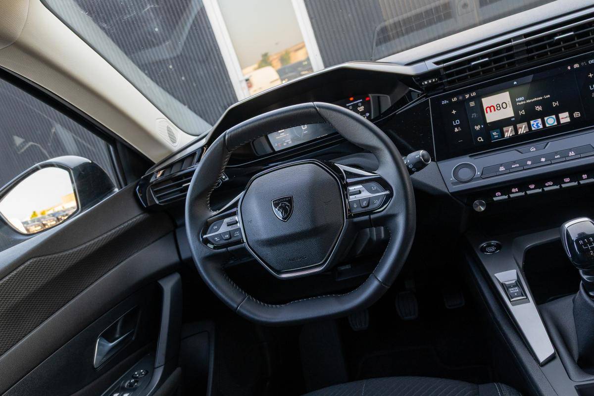 peugeot-308-sw-2024-gasolina-1199cc