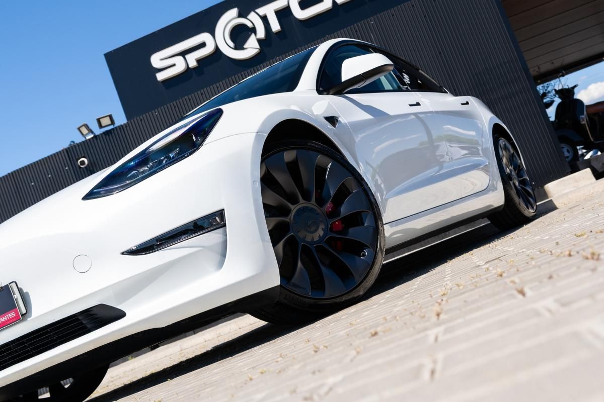 tesla-model-3-2021-eletrico-500cc