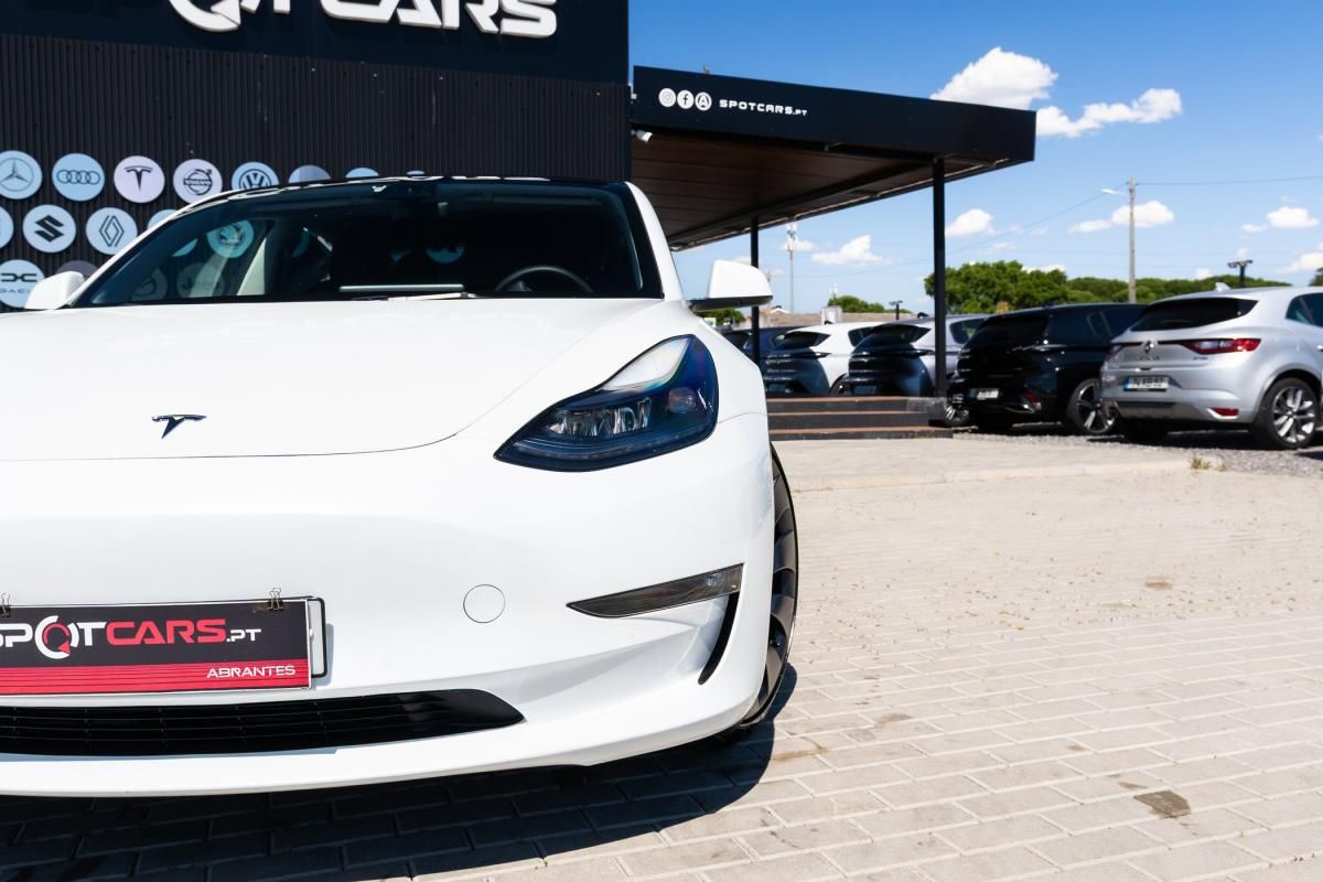 tesla-model-3-2021-eletrico-500cc
