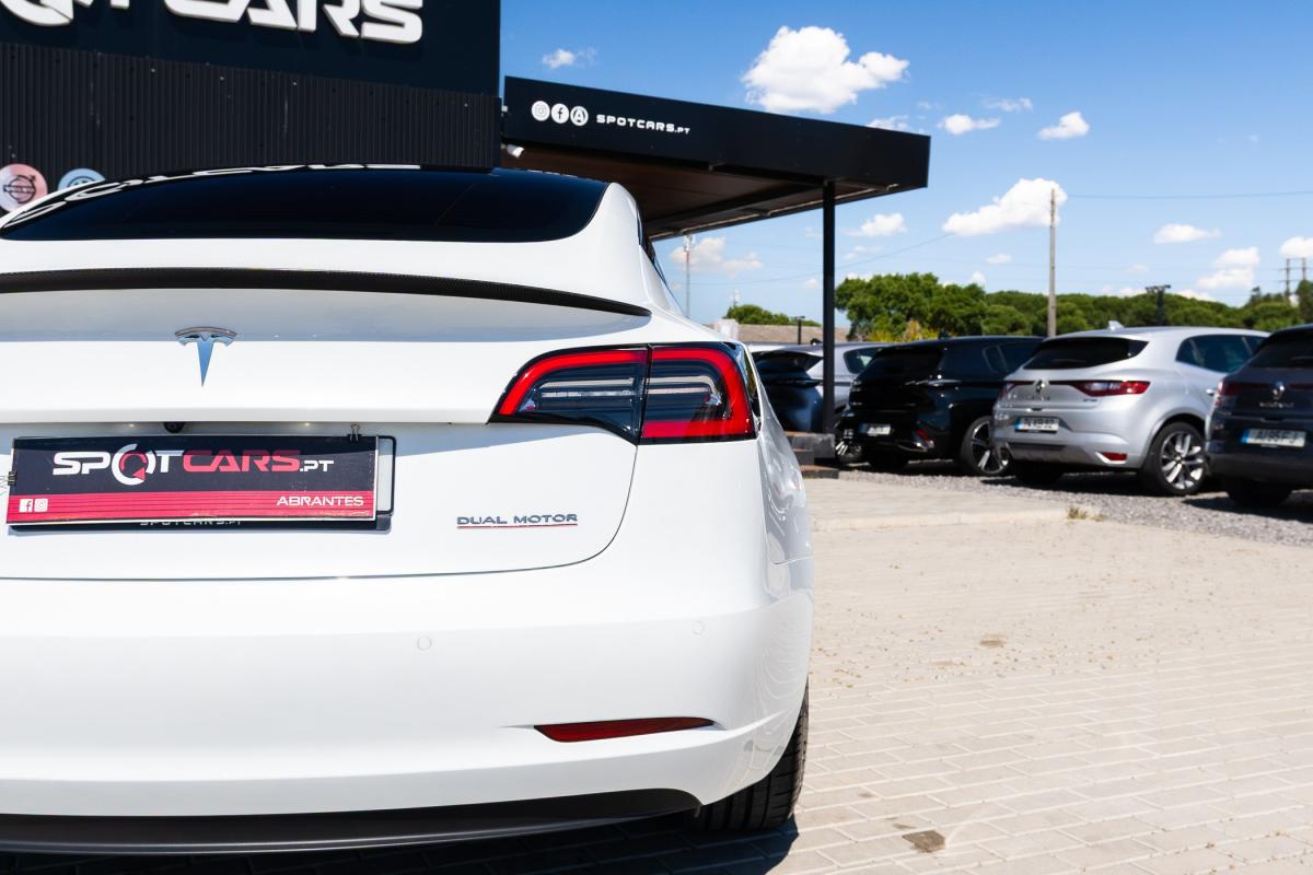tesla-model-3-2021-eletrico-500cc