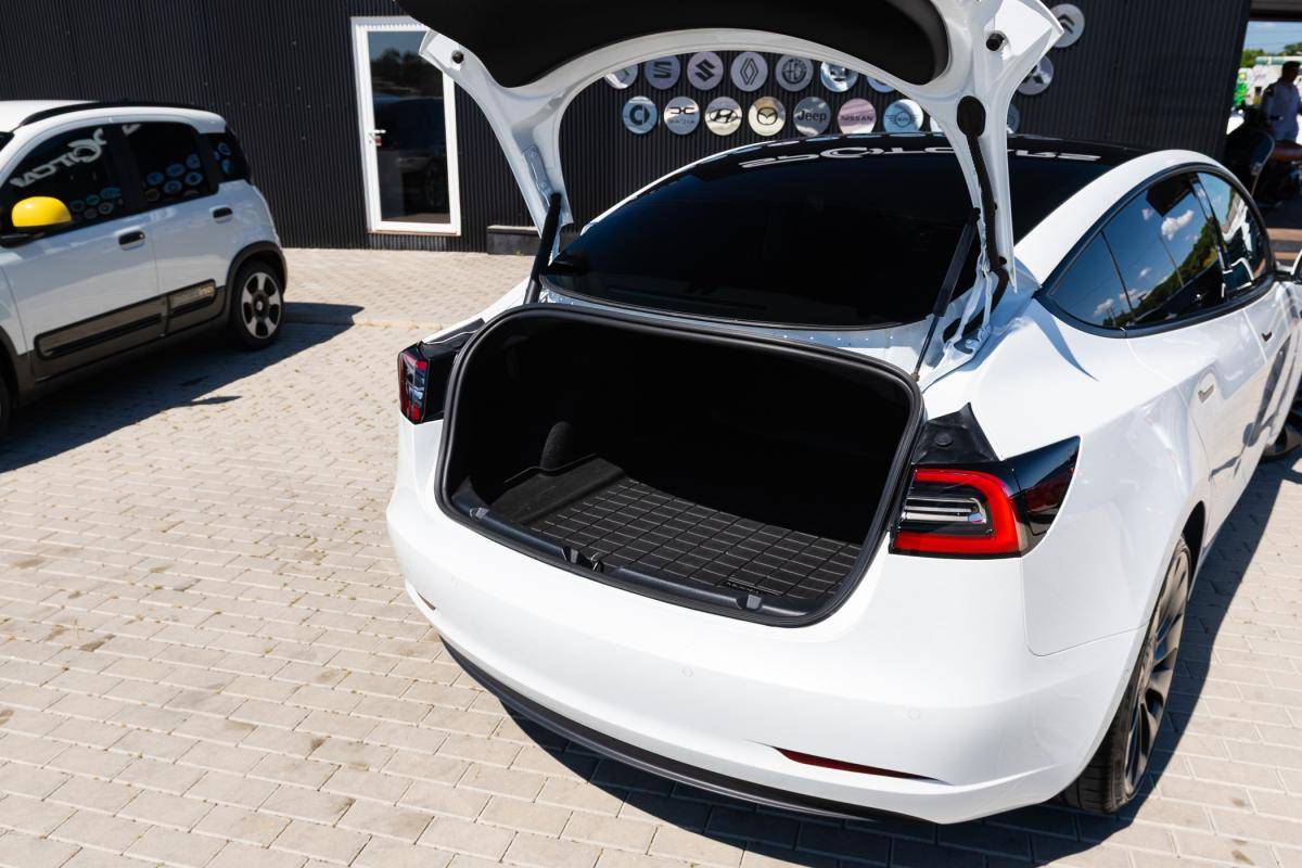 tesla-model-3-2021-eletrico-500cc