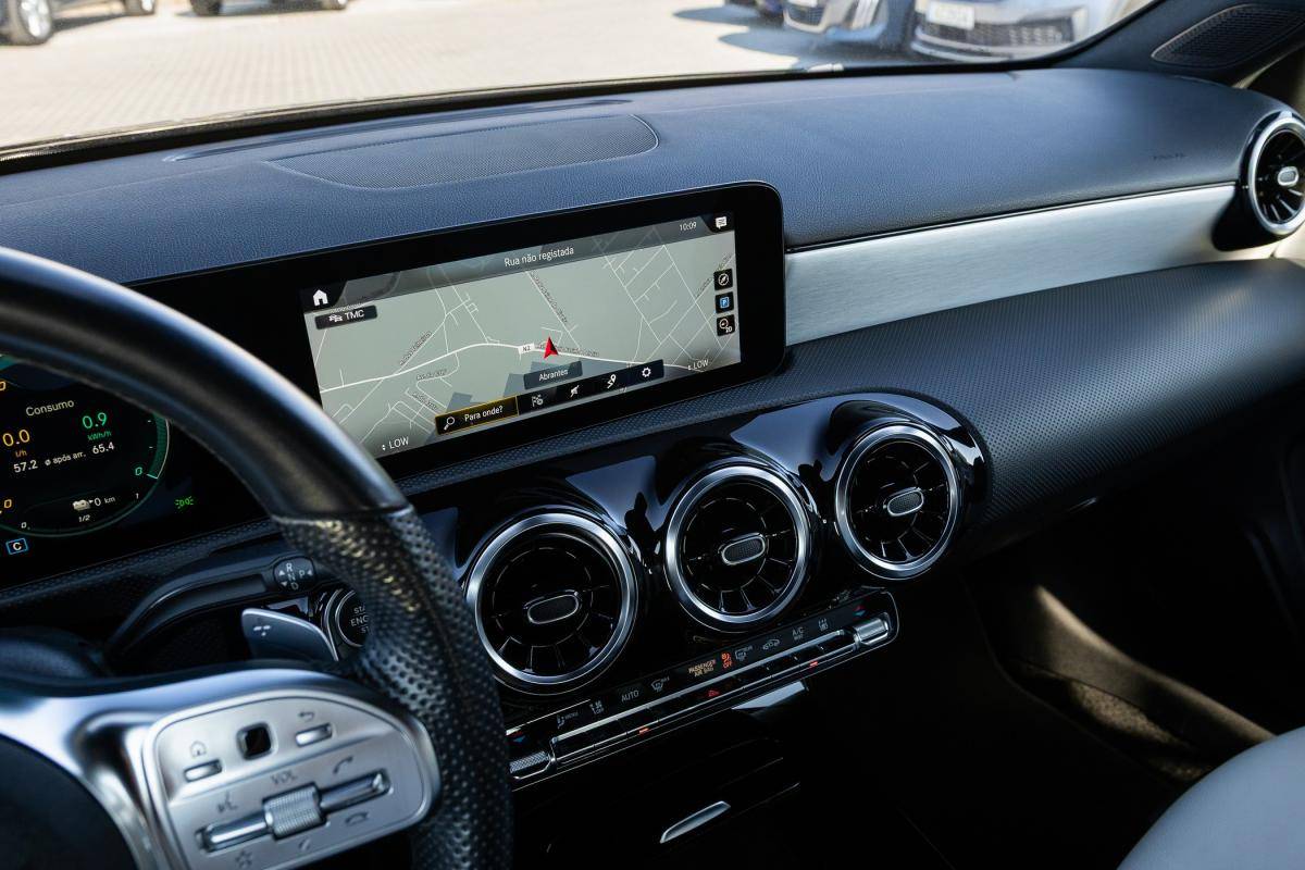 mercedes-benz-classe-a-2021-hibrido-a-gasolina-1332cc