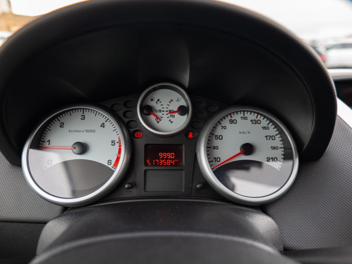 peugeot-207-2008-diesel-1398cc