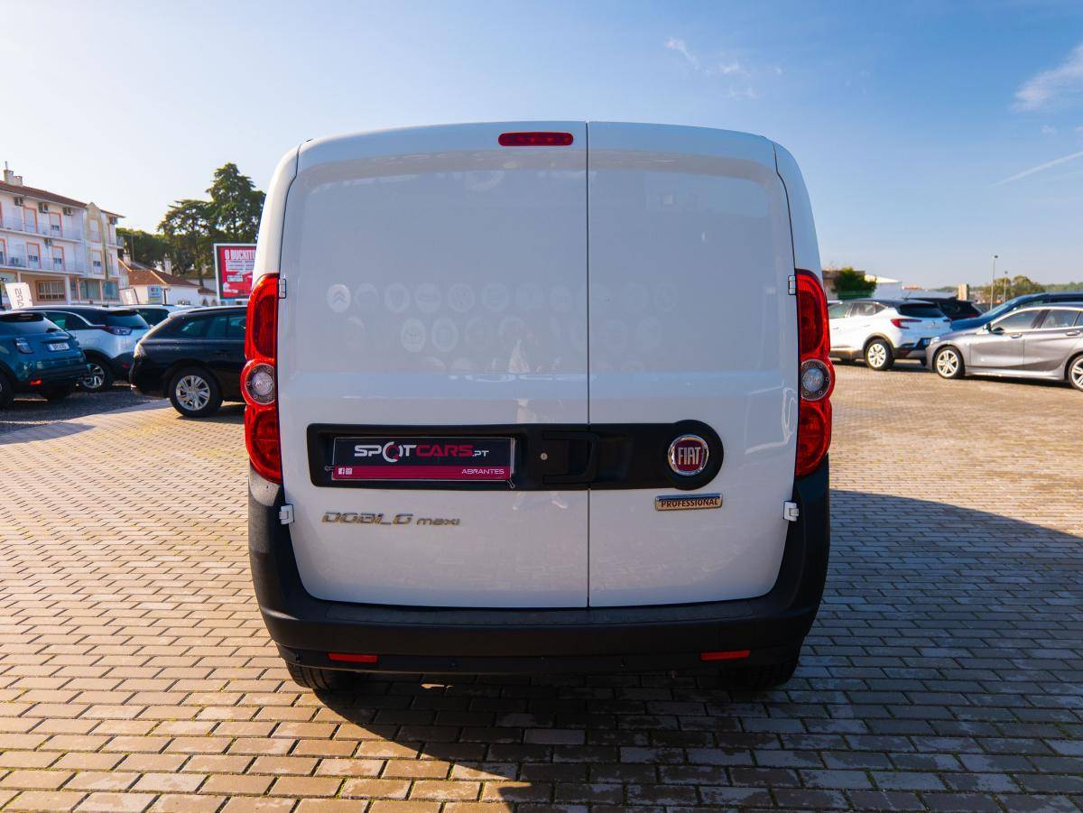 fiat-doblo-2023-diesel-1598cc