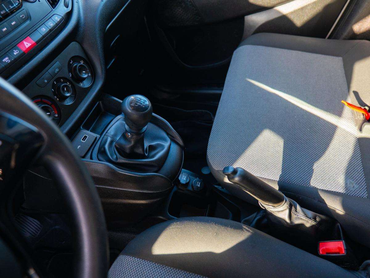 fiat-doblo-2023-diesel-1598cc