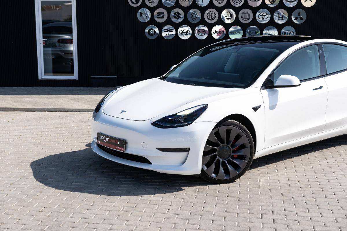 tesla-model-3-2021-eletrico-500cc