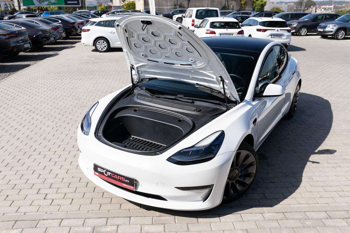 tesla-model-3-2021-eletrico-500cc