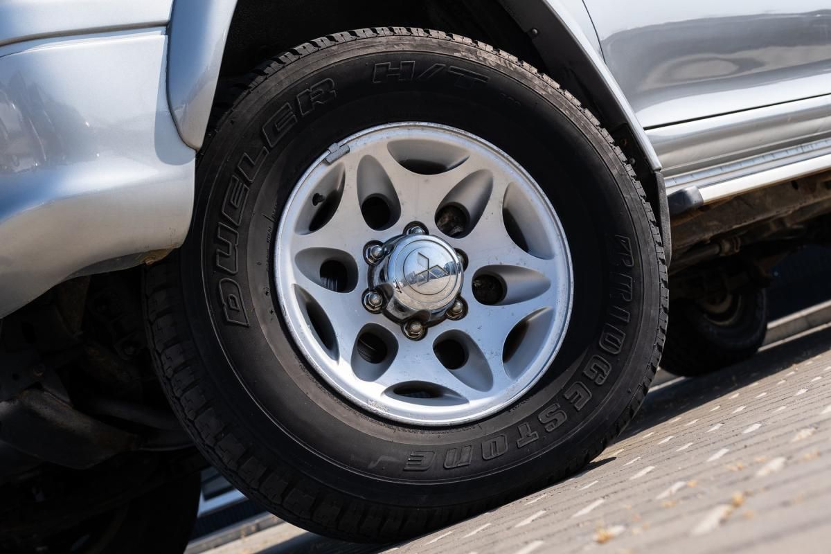 mitsubishi-l200-2000-diesel-2477cc