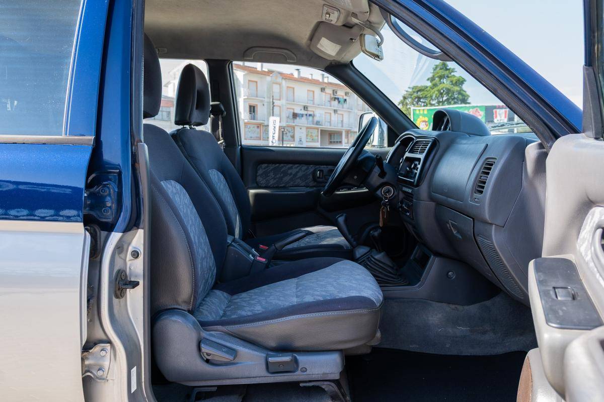 mitsubishi-l200-2000-diesel-2477cc