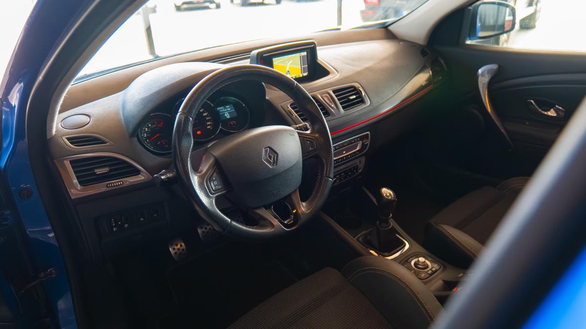 renault-megane-sport-tourer-2014-diesel-1461cc