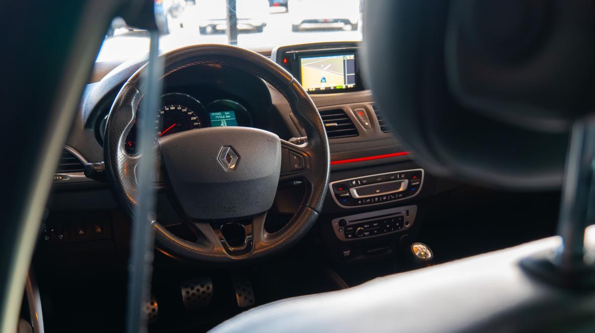 renault-megane-sport-tourer-2014-diesel-1461cc