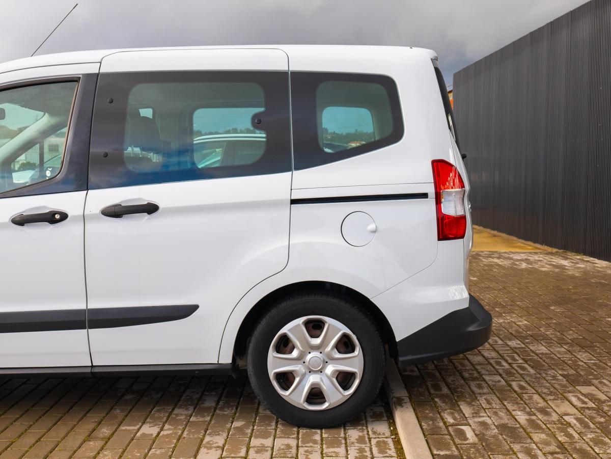 ford-tourneo-courier-2019-diesel-1499cc