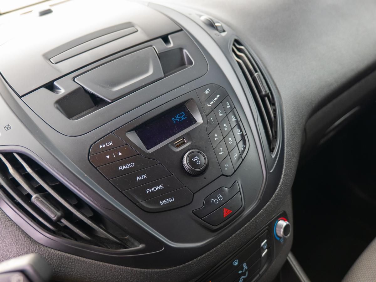 ford-tourneo-courier-2019-diesel-1499cc