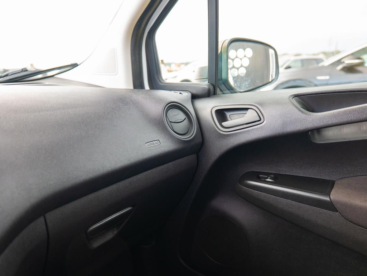 ford-tourneo-courier-2019-diesel-1499cc
