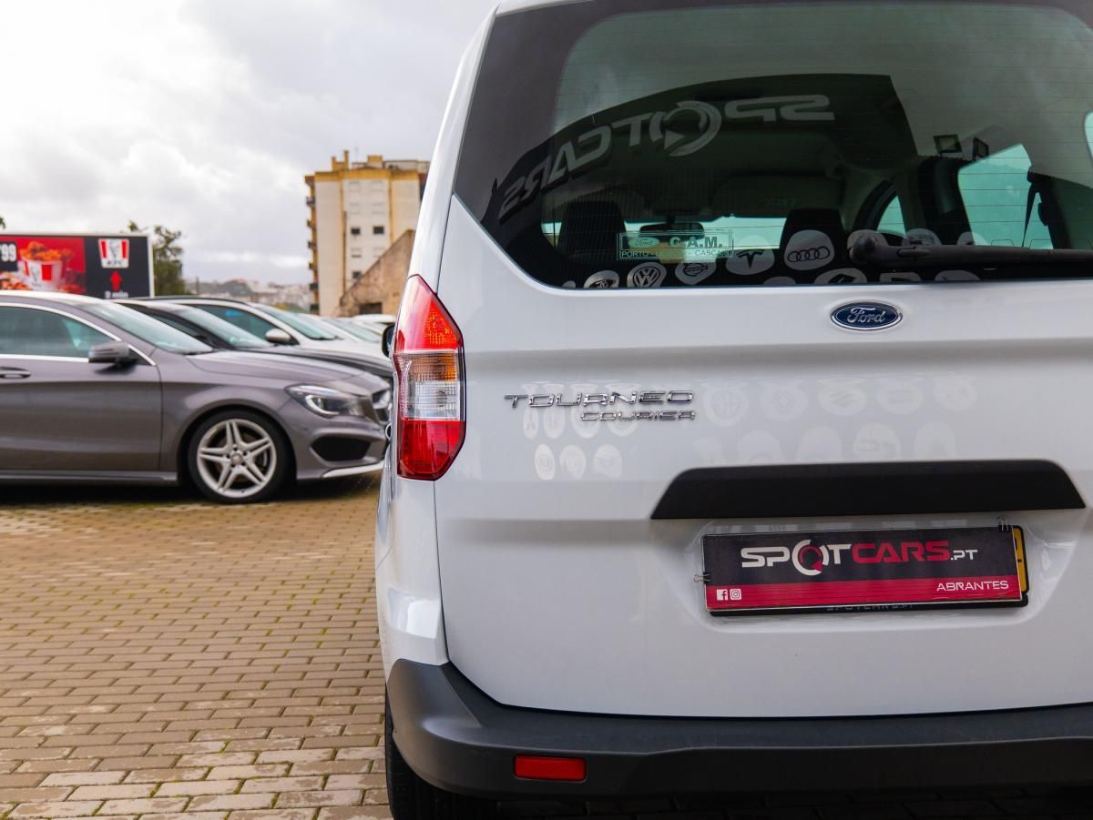 ford-tourneo-courier-2019-diesel-1499cc