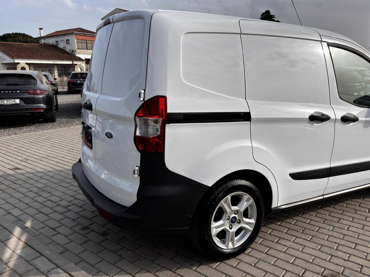 ford-transit-courier-2021-diesel-1499cc