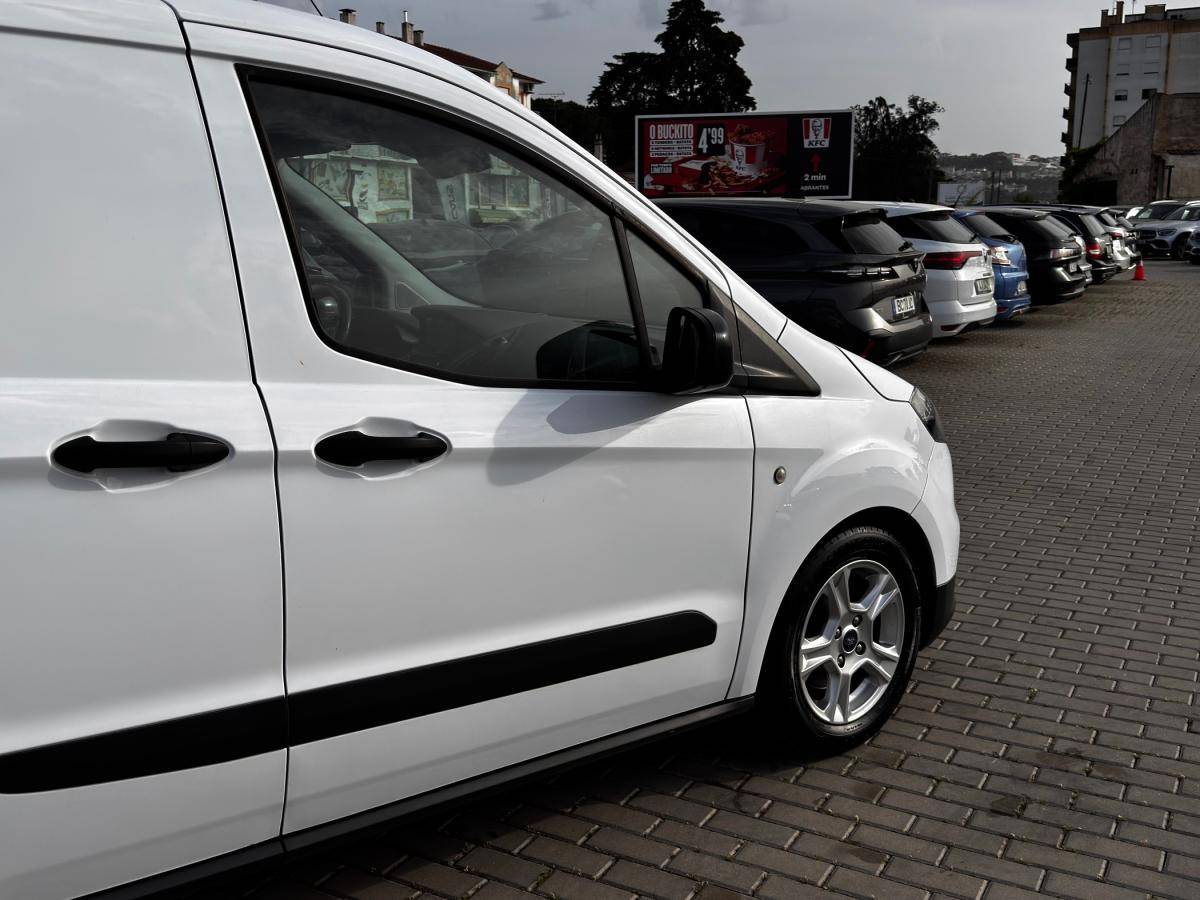 ford-transit-courier-2021-diesel-1499cc